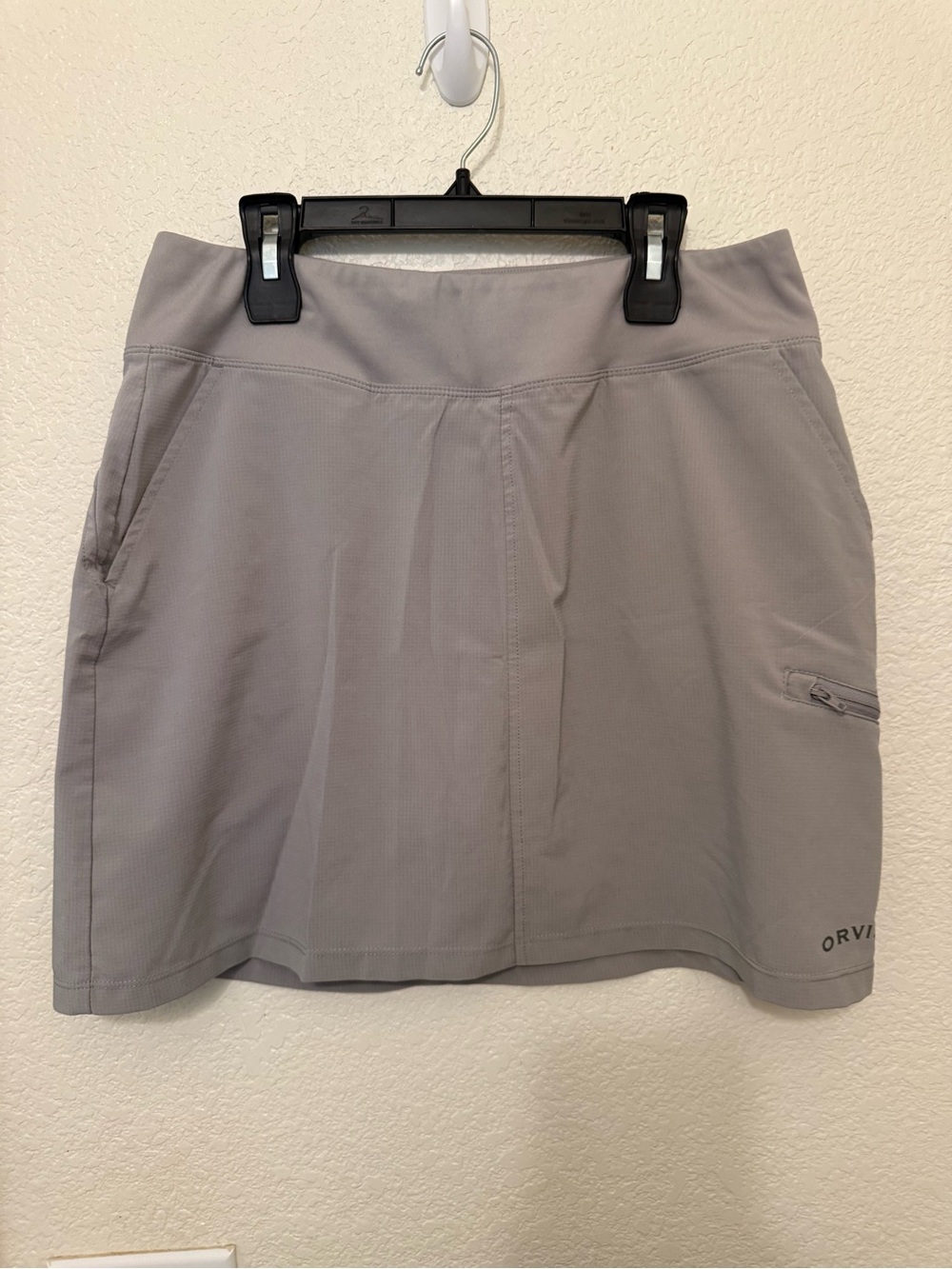 Orvis Light Gray Active Skort with pockets